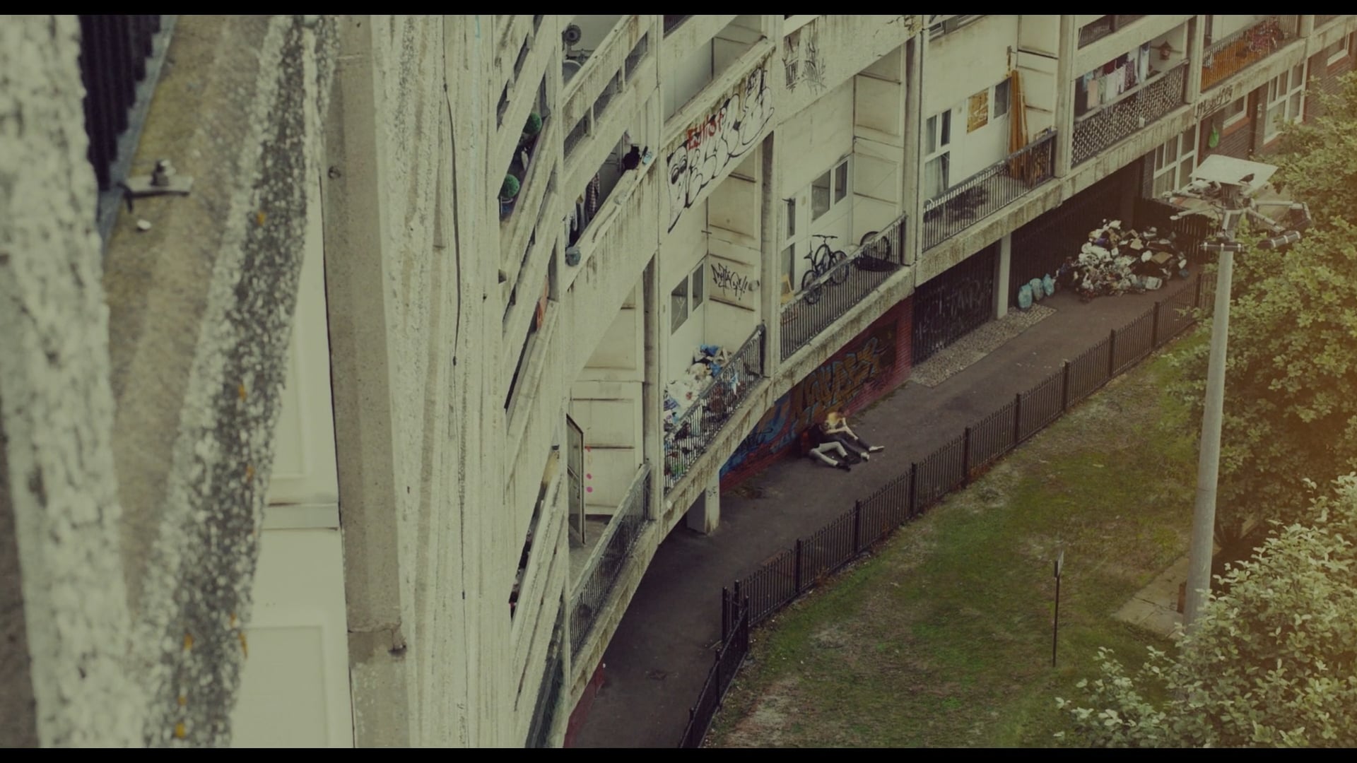 T2 Trainspotting — Banana Flats — DoP Keith Ingram, Scotland